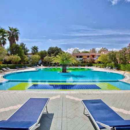 With Swimming-pool In Ottiolu Just 250 Mt From The Sea 3* Porto Ottiolu